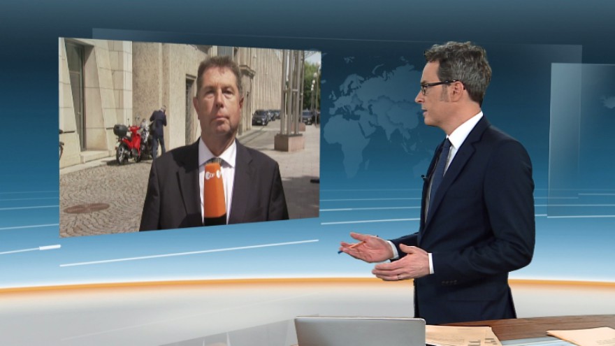 Dr. Manfred Ahlers im Interview